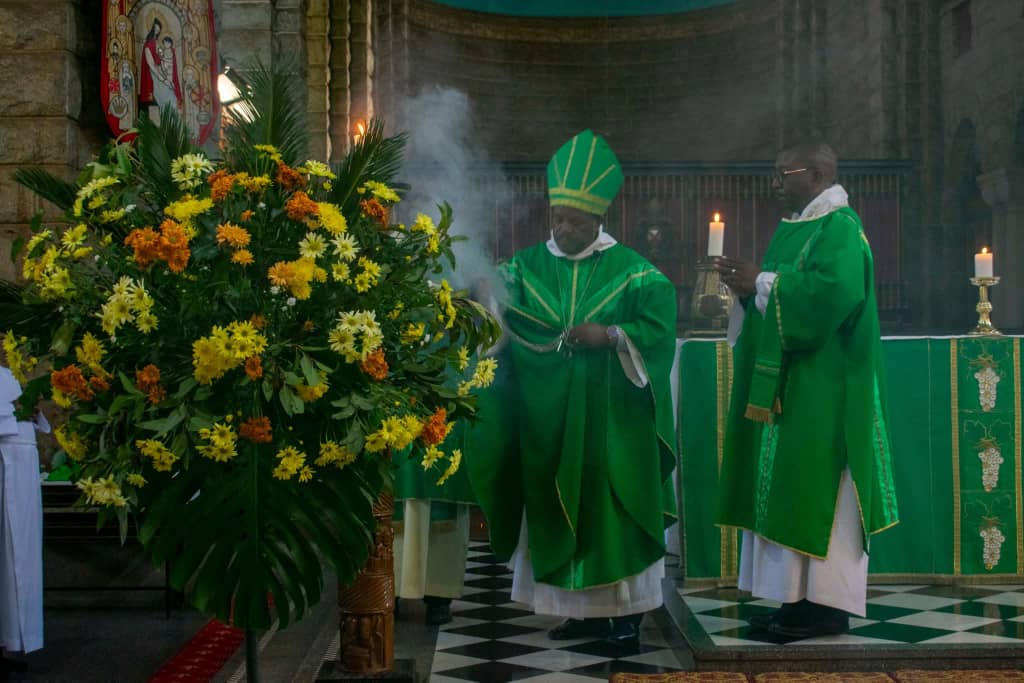 Online Mass